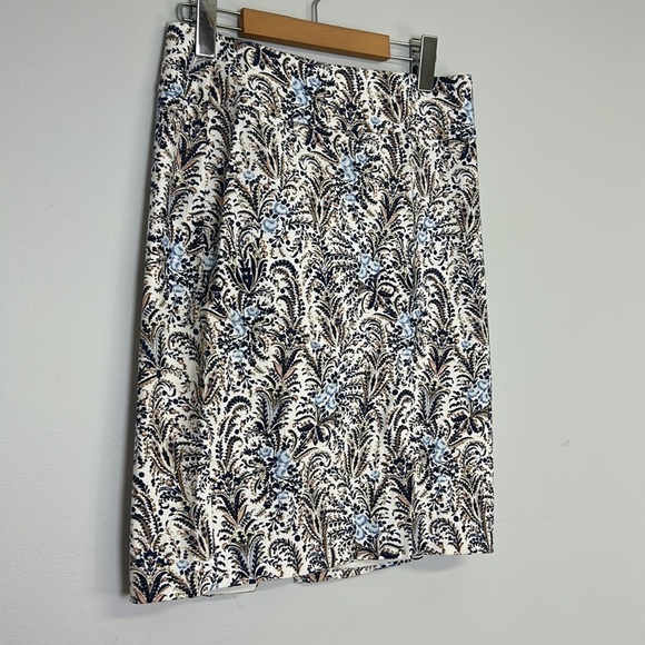 Anne Taylor Floral Lined Skirt Sz 2 - Picture 2 of 4